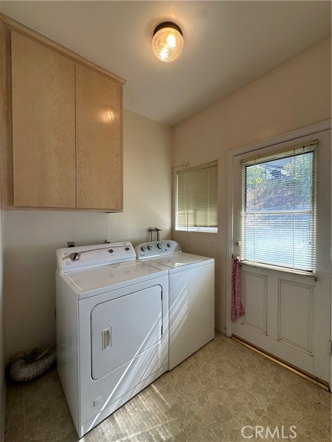 26617 Garrett Ryan Court, Hemet CA: https://media.crmls.org/medias/f43ae8e9-6abd-4e28-9ed5-ff6554860064.jpg