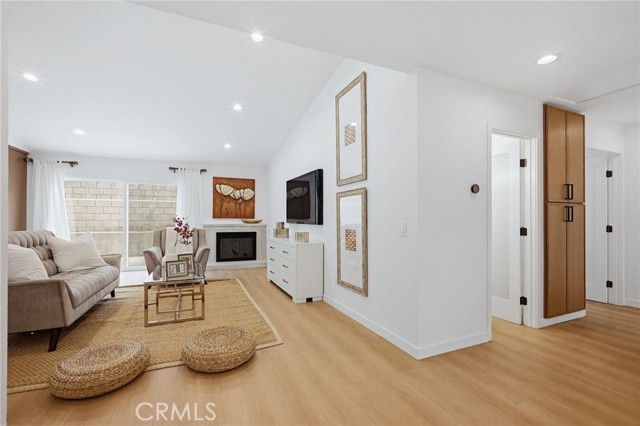 Detail Gallery Image 5 of 38 For 7355 Vineyard Ave, Rancho Cucamonga,  CA 91730 - 4 Beds | 2 Baths