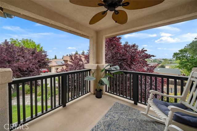332 Susannah Lane, Paso Robles CA: https://media.crmls.org/medias/f43c8463-b910-44ce-9eab-06a5b4c19318.jpg