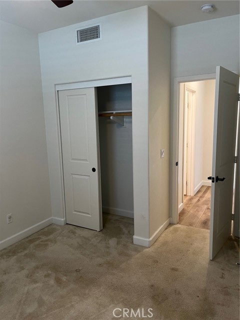 3996 S Somerston Way, Ontario CA: https://media.crmls.org/medias/f43cc8df-13f8-4cfb-a015-dd33ee6d09e8.jpg