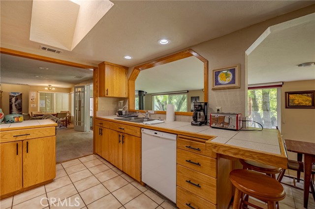 9977 Incline Road, El Portal CA: https://media.crmls.org/medias/f43cddd7-c1cc-4c18-b4fb-534c63344b01.jpg