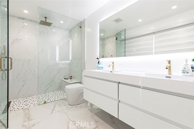 12410 Mclennan Avenue, Granada Hills CA: https://media.crmls.org/medias/f43dddb3-7c91-4687-97a3-ff42a83972dd.jpg