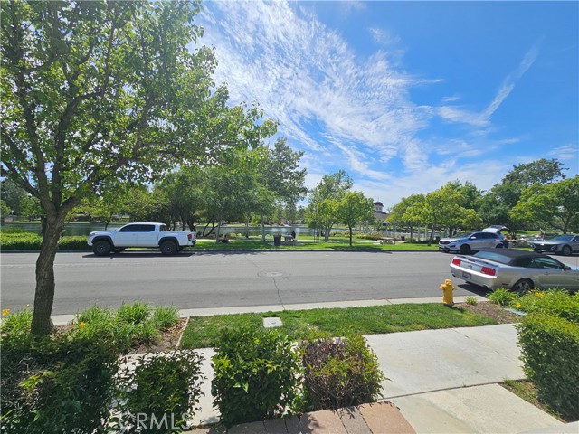 Detail Gallery Image 4 of 37 For 28882 Lakefront, Temecula,  CA 92591 - 3 Beds | 2/1 Baths