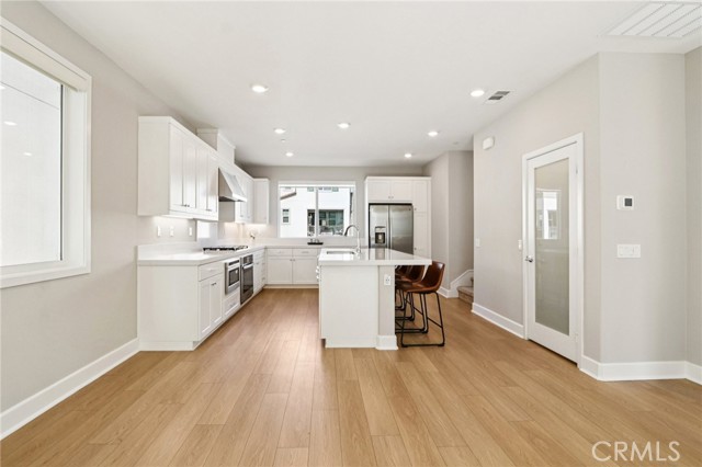 Detail Gallery Image 7 of 59 For 3010 Tallahassee Ln, Simi Valley,  CA 93065 - 3 Beds | 2/2 Baths