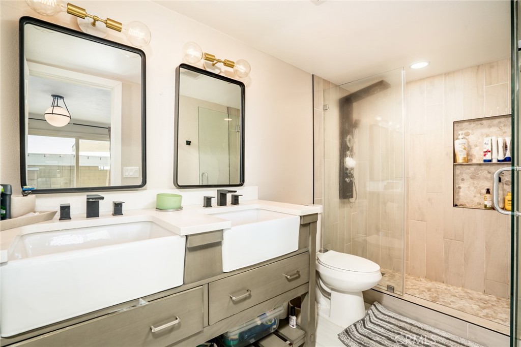 F43feec9 000a 4d38 9cf3 1fe0e433c791