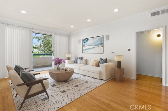 Front Image Thumbnail for CRSB26079322
