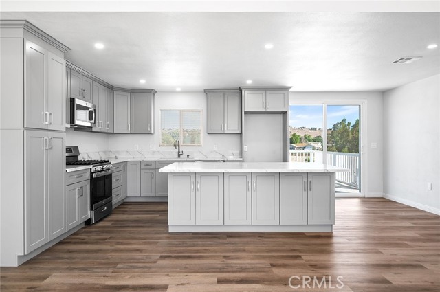 Detail Gallery Image 9 of 54 For 1436 Hilltop, Norco,  CA 92860 - 4 Beds | 2 Baths