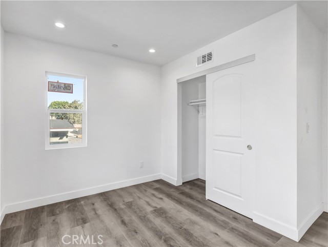 Detail Gallery Image 10 of 27 For 1231 1/2 S Rowan Ave #1/2,  Los Angeles,  CA 90023 - 4 Beds | 4 Baths