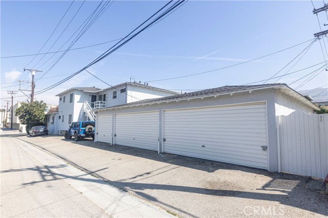 310 Cornell Drive, Burbank CA: https://media.crmls.org/medias/f44284fd-fc5d-4970-904c-04b71427f33b.jpg