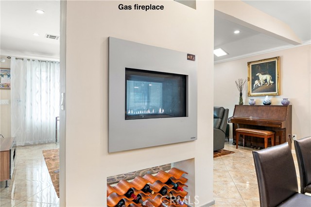Detail Gallery Image 6 of 27 For 10500 Jordan Ave, Chatsworth,  CA 91311 - 3 Beds | 2 Baths
