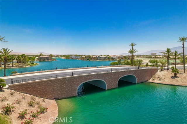 43875 Spiaggia Place, Indio CA: https://media.crmls.org/medias/f44483b6-1485-4d44-8935-b5aa7d6d65a6.jpg