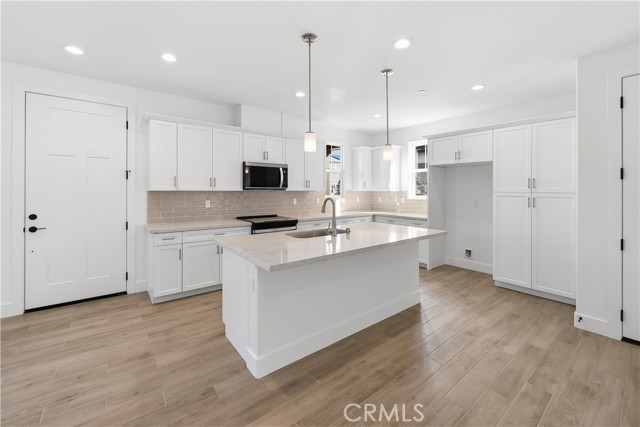 Detail Gallery Image 9 of 33 For 209 Foxtrot Ct, San Luis Obispo,  CA 93401 - 3 Beds | 2/1 Baths