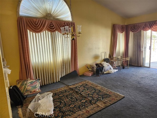 Detail Gallery Image 6 of 8 For 15208 Copper Canyon Cir, Victorville,  CA 92394 - 3 Beds | 2 Baths