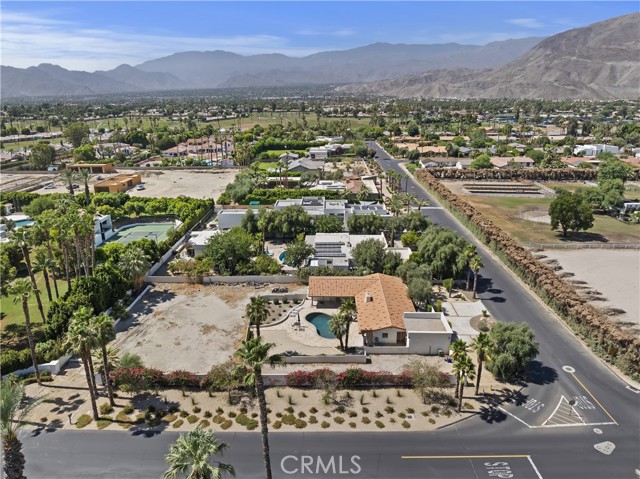 41520 Rancho Manana Lane, Rancho Mirage CA: https://media.crmls.org/medias/f4465c9d-ebbc-4728-8861-c9bf7b440b2f.jpg
