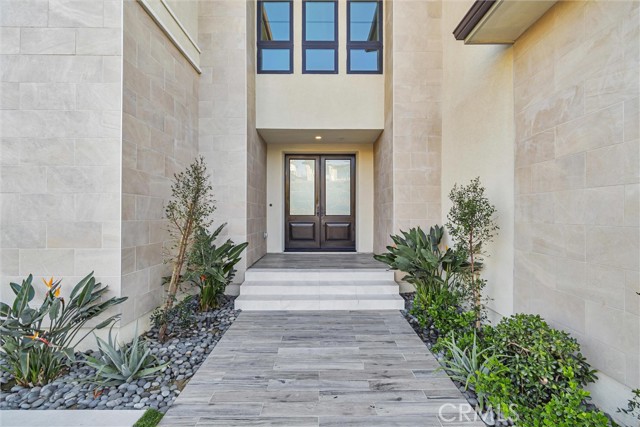 Detail Gallery Image 9 of 74 For 20422 W Willoughby Ln, Porter Ranch,  CA 91326 - 6 Beds | 6/1 Baths