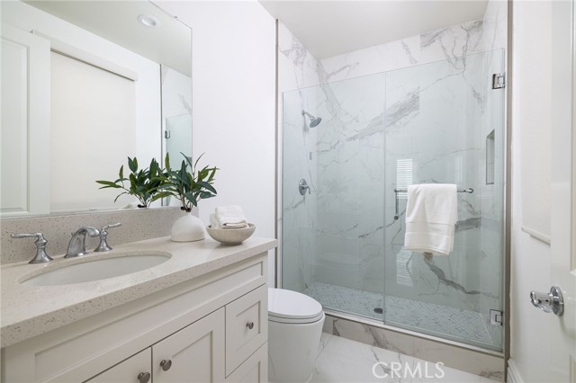 Detail Gallery Image 26 of 52 For 104 Interstellar, Irvine,  CA 92618 - 5 Beds | 5/1 Baths