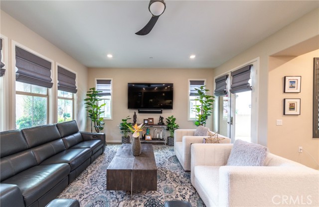 Detail Gallery Image 6 of 21 For 247 Carlow, Irvine,  CA 92618 - 1 Beds | 1/1 Baths