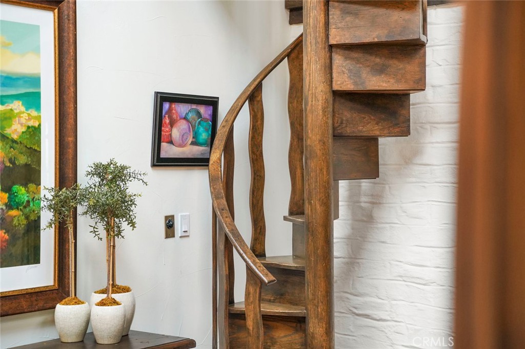 MLS #ND25240673 image #16