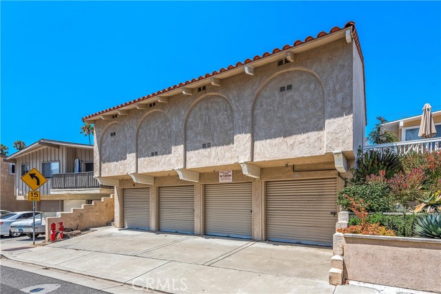 112  Loma Lane