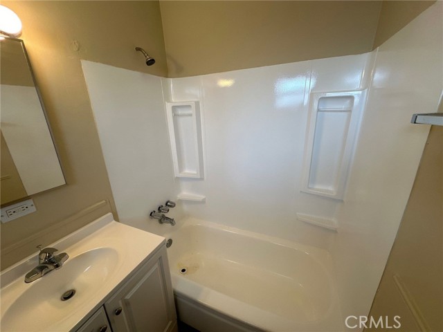 Detail Gallery Image 34 of 64 For 27025 10th St, Highland,  CA 92346 - 4 Beds | 2 Baths