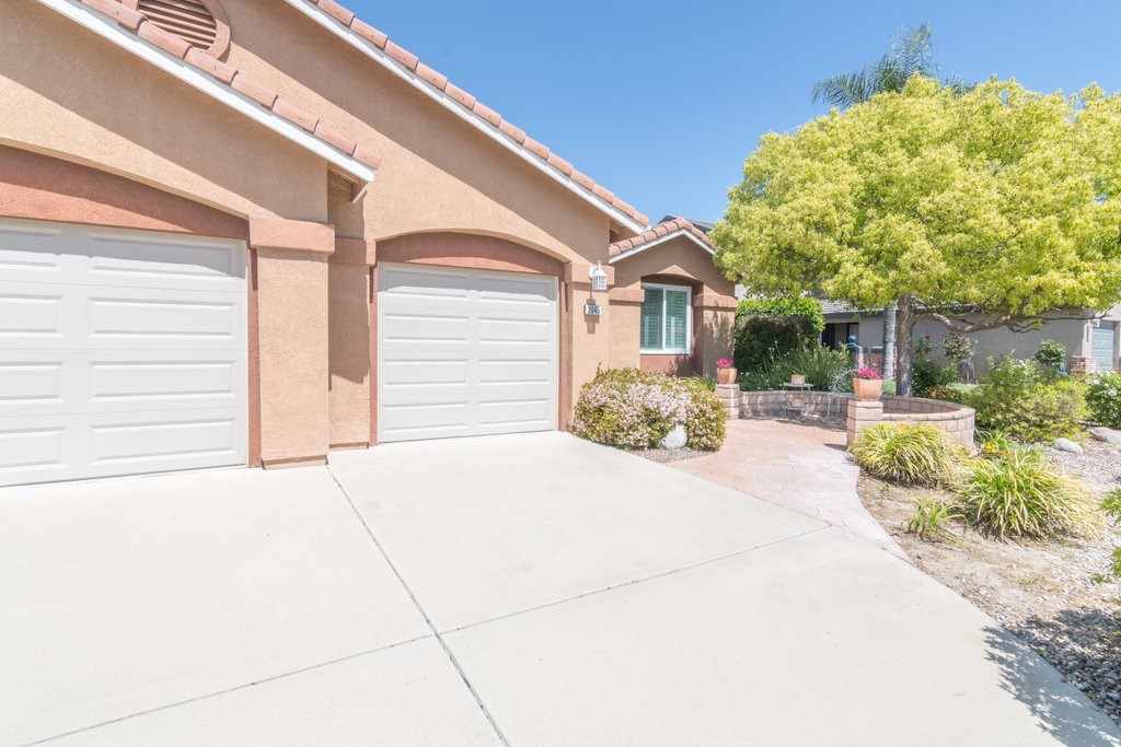 Detail Gallery Image 5 of 37 For 2045 Bergerac Ln, San Jacinto,  CA 92583 - 3 Beds | 2 Baths