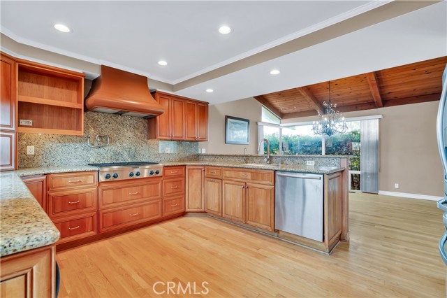 Detail Gallery Image 7 of 17 For 43 Coronel, Palos Verdes Estates,  CA 90274 - 3 Beds | 2 Baths