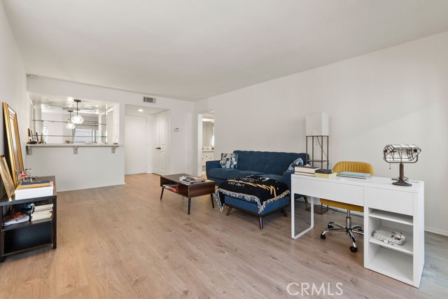 Detail Gallery Image 9 of 23 For 1203 N Sweetzer Ave #211,  West Hollywood,  CA 90069 - 1 Beds | 1 Baths