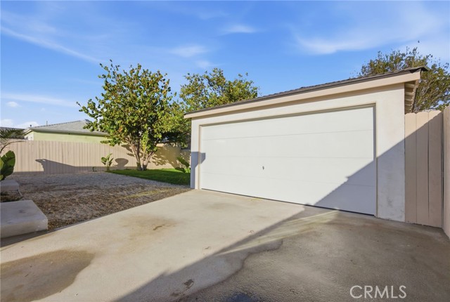 Detail Gallery Image 14 of 20 For 14806 Firmona, Lawndale,  CA 90260 - 3 Beds | 2 Baths