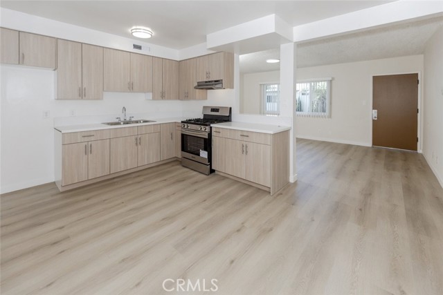 7143 Bellaire Avenue, North Hollywood CA: https://media.crmls.org/medias/f44d7f4b-0286-43e6-a94f-2072e25b5cc6.jpg