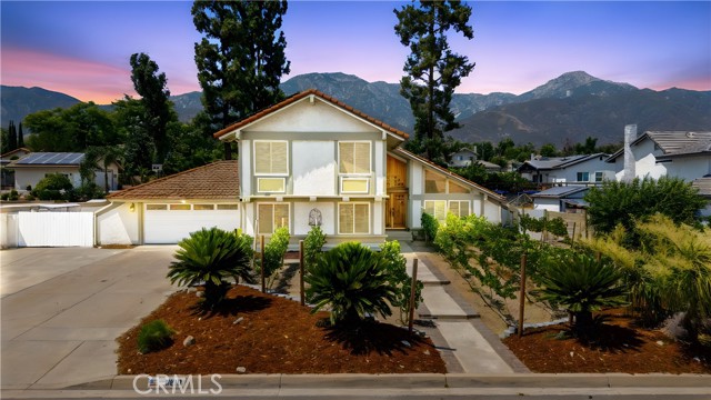 8010 Rosebud Street, Rancho Cucamonga CA: https://media.crmls.org/medias/f44db71e-249f-446e-ad15-2f8edcb91a92.jpg