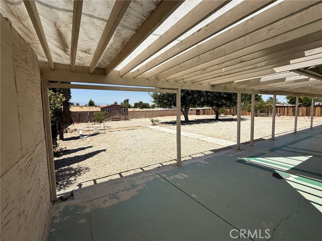 13240 Mugu Court, Apple Valley CA: https://media.crmls.org/medias/f44df90a-fa77-496c-80c5-bffd589806e1.jpg