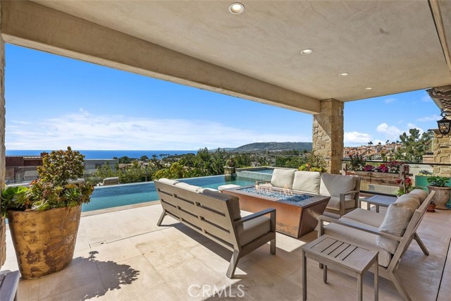 35 Shoreline Drive, Dana Point CA: https://media.crmls.org/medias/f44eaa3a-9f56-408f-805b-be10f86d50cd.jpg