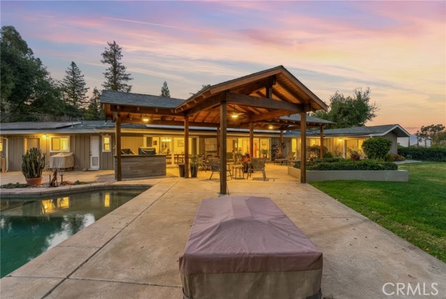 Detail Gallery Image 37 of 61 For 1805 Canyon Rd, Redlands,  CA 92373 - 4 Beds | 2/1 Baths