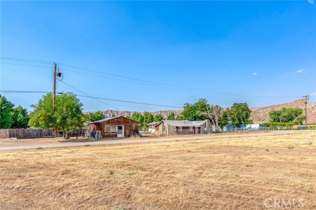 Detail Gallery Image 3 of 54 For 4050 El Roblar St, New Cuyama,  CA 93254 - 2 Beds | 2 Baths