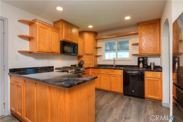 25 Pamela Jane Court, Oroville CA: https://media.crmls.org/medias/f4517d85-e9b8-421d-990b-dfaa801305de.jpg
