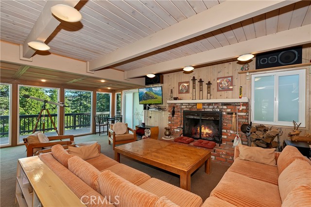 Detail Gallery Image 5 of 60 For 336 Jasmine Ln, Lake Arrowhead,  CA 92352 - 3 Beds | 2/1 Baths