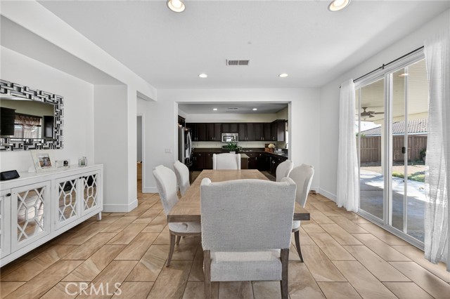 Detail Gallery Image 7 of 49 For 1043 Saltbush, Hemet,  CA 92545 - 4 Beds | 3/1 Baths