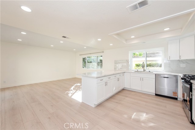 45 Cedarlake, Irvine CA: https://media.crmls.org/medias/f452ae5e-2c96-4cd7-9df0-64e27ce64269.jpg