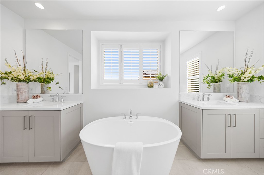 MLS #OC25246259 image #31