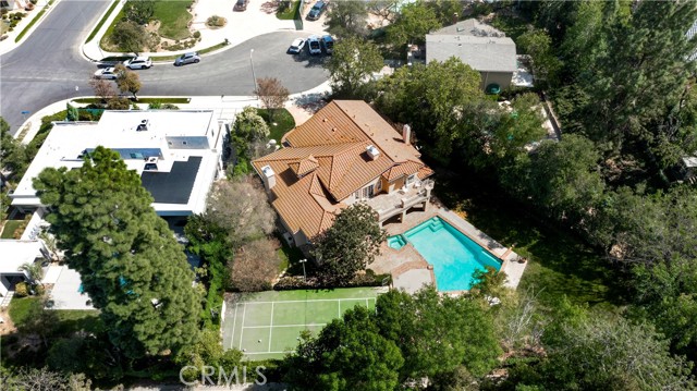 Detail Gallery Image 33 of 33 For 4525 Vista De Oro Ave, Woodland Hills,  CA 91364 - 5 Beds | 4/2 Baths