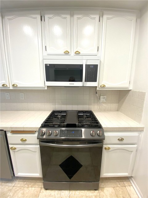 Detail Gallery Image 13 of 42 For 330 330 Cordova Street #261,  Pasadena,  CA 91101 - 2 Beds | 2 Baths