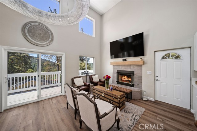 Detail Gallery Image 4 of 32 For 23700 Zurich Dr, Crestline,  CA 92325 - 3 Beds | 2 Baths