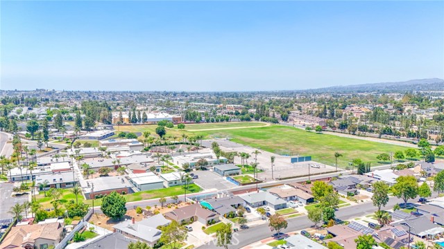 511 Gwynwood Avenue, La Habra CA: https://media.crmls.org/medias/f45497f0-7047-436c-a211-c46e37664a5e.jpg