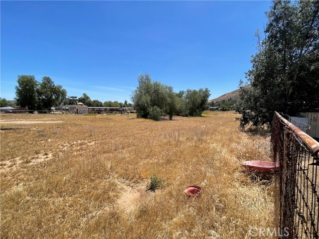 32785 State Highway 74, Hemet CA: https://media.crmls.org/medias/f454ada5-5abe-421d-9ada-e15e5ff19192.jpg