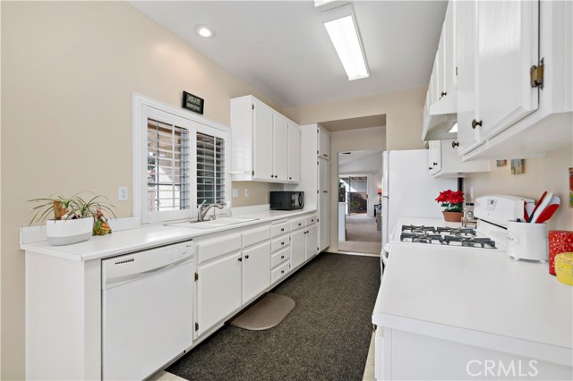 Detail Gallery Image 15 of 35 For 27323 Family Cir, Menifee,  CA 92586 - 3 Beds | 2 Baths