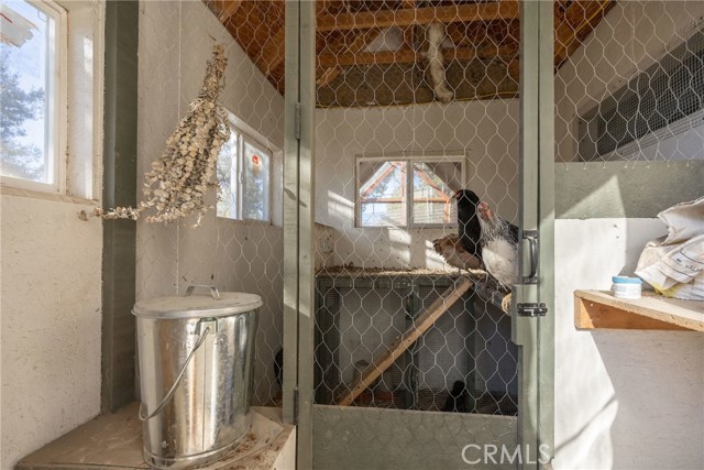 Detail Gallery Image 14 of 41 For 1841 Golden Rod Ave, Big Bear City,  CA 92314 - 4 Beds | 2/1 Baths