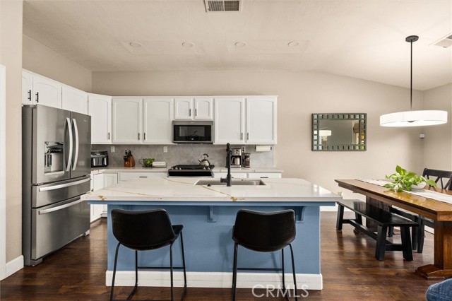 Detail Gallery Image 6 of 58 For 2642 Vineyard Cir, Paso Robles,  CA 93446 - 4 Beds | 2 Baths