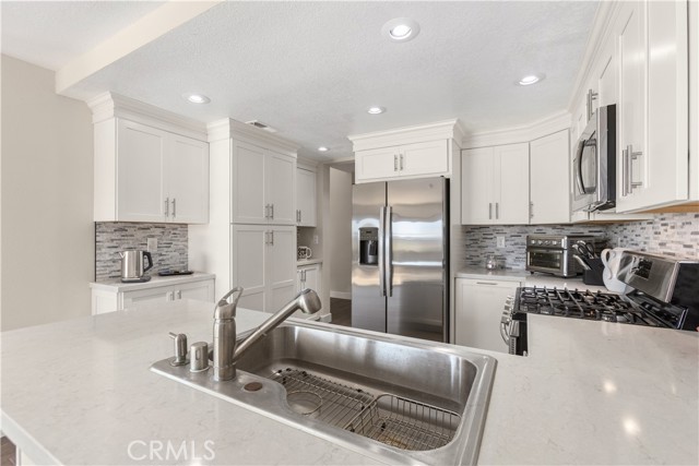 24572 Via Del Oro, Laguna Niguel CA: https://media.crmls.org/medias/f4562a33-cd60-4f77-ad76-53e7e1446e56.jpg