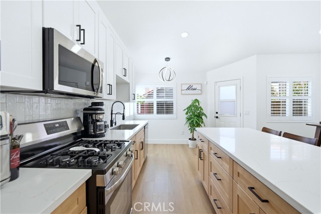 Detail Gallery Image 17 of 44 For 7652 Plumaria, Fontana,  CA 92336 - 3 Beds | 2 Baths