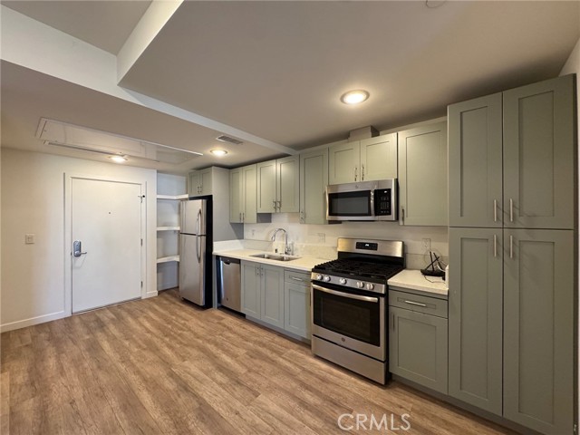 Detail Gallery Image 2 of 17 For 1025 S Berendo St #304,  Los Angeles,  CA 90006 - 0 Beds | 1 Baths